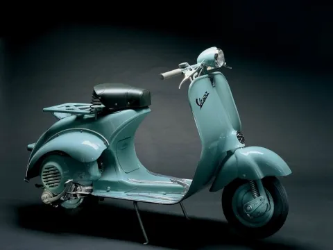"Khai quật" bí ẩn sự thành công của xe máy Vespa
