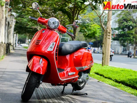 Cận cảnh Vespa GTS Super 3V i.e tại Sài Gòn