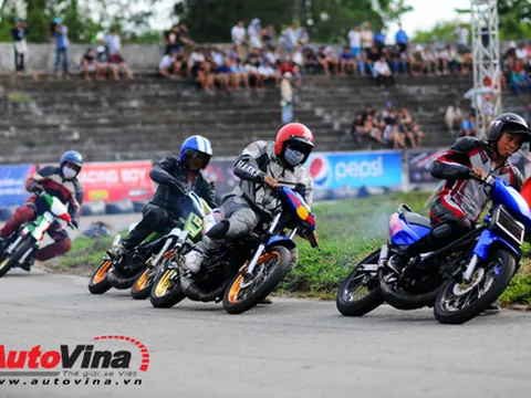 Đua xe "nảy lửa" tại Vietnam Motor Cub Prix