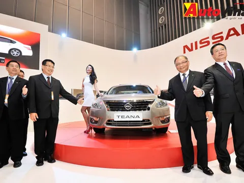 [VMS 2013] Nissan Teana: đời mới, giá rẻ hơn