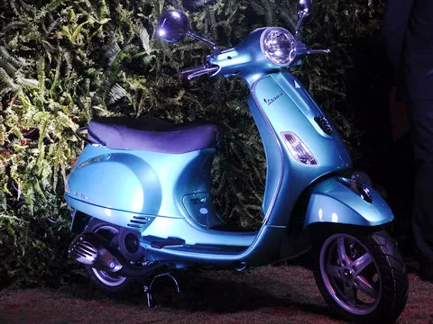 Piaggio Việt Nam ra mắt Vespa LX và S mới