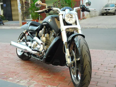 Harley Davidson V-rod 2012 ở Việt Nam