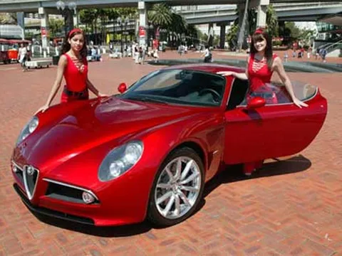 Vì sao lốp xe hơi bắt buộc phải là màu đen?