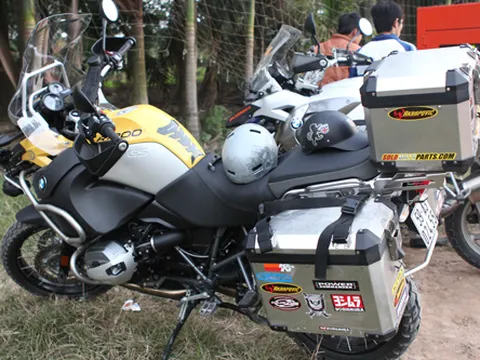 Mô tô BMW tiền tỷ của dân chơi Sài Gòn
