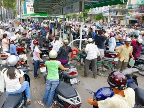 Cẩn thận với cây xăng ở Hưng Thịnh, Quốc Oai