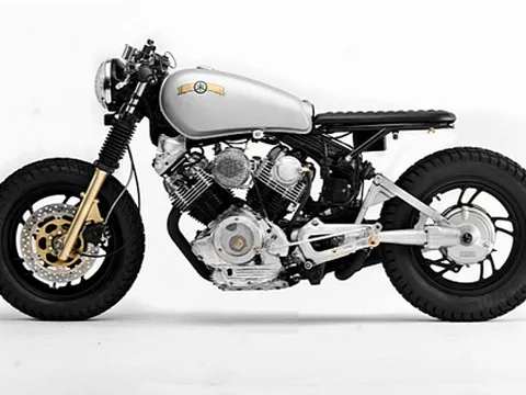 Nổi loạn với bản độ Yamaha Virago