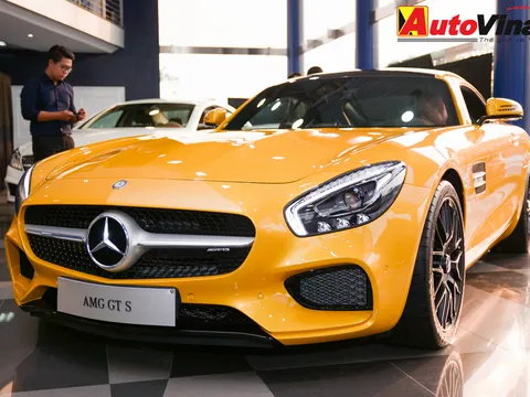 Cận cảnh xe thể thao Mercedes-AMG GT S tại Việt Nam