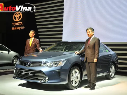 Chùm ảnh: "Săm soi" từng mm Toyota Camry 2015