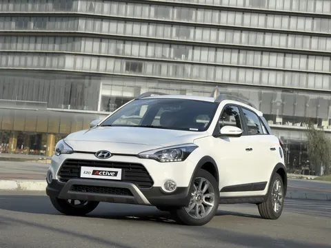 i20 Active có gì để cạnh tranh với Ford EcoSport?