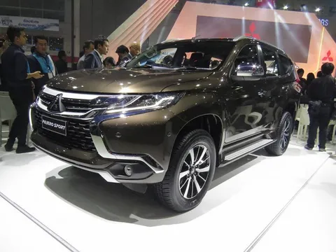 Pajero Sport 2016 hoàn toàn mới: đối thủ nặng ký của Fortuner 