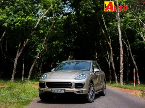 Porsche Cayenne 2015: Bứt khỏi giới hạn
