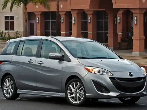 Mazda khai tử chiếc MPV Mazda5