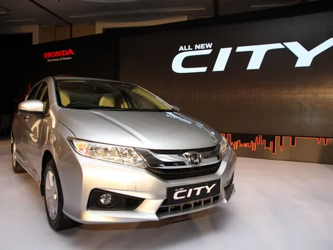 Cơ hội lái thử Honda City 2015 mới ra mắt trên toàn quốc