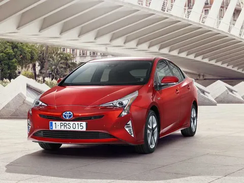 Xe hybrid Toyota Prius có phiên bản mới 2016
