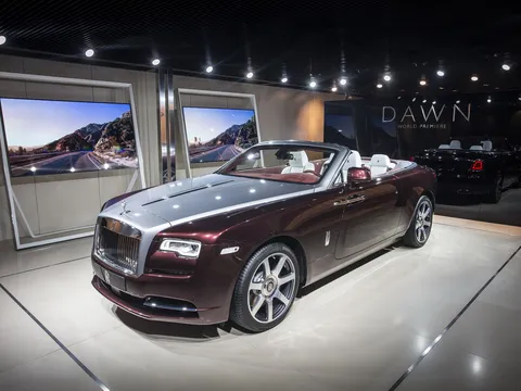 Chiêm ngưỡng tuyệt phẩm Rolls-Royce Dawn