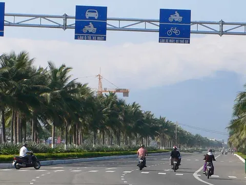 Có thể tạm dừng thu phí đường bộ với xe máy từ 1/1/2016