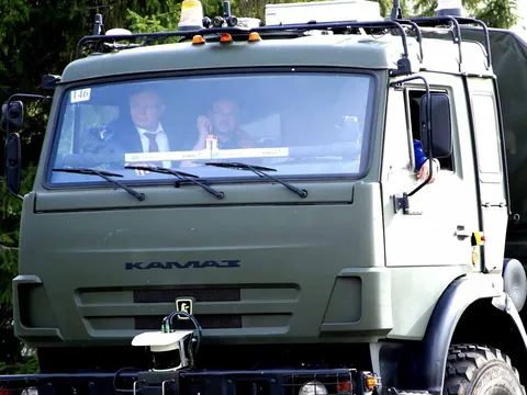Kamaz thử nghiệm xe tải quân sự không người lái