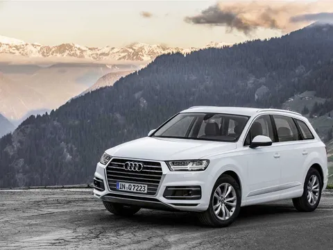 Audi chốt giá bộ đôi Q3 và Q7 mới tại VIMS