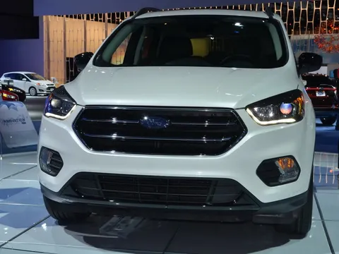 Ford Escape mới tại triển lãm Los Angeles Auto Show 2015