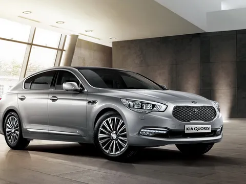Kia K900 2016 có thêm bản trang bị mới