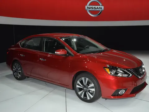 Nissan ra mắt mẫu Sentra 2016 tại LA Auto Show