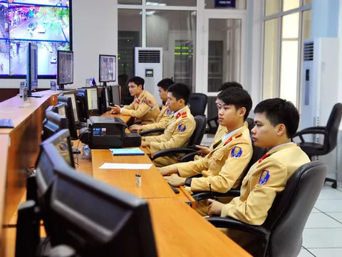 Cảnh sát giao thông Hà Nội gửi giấy phạt nguội xe vi phạm về tận nhà