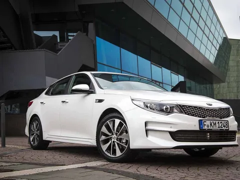 Kia Optima phiên bản mới chốt giá mới