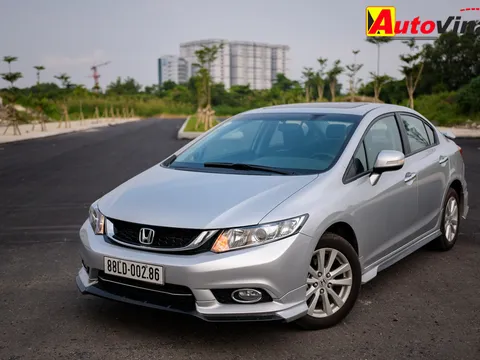 Honda Civic 2015 thể thao hơn với bodykit Modulo