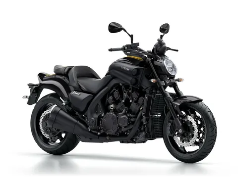 Xem độ ngầu của Yamaha VMAX phiên bản kỷ niệm 60 năm