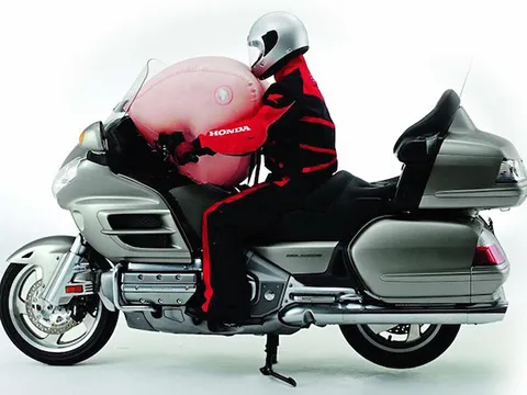 Honda giới thiệu hệ thống túi khí mới cho xe máy
