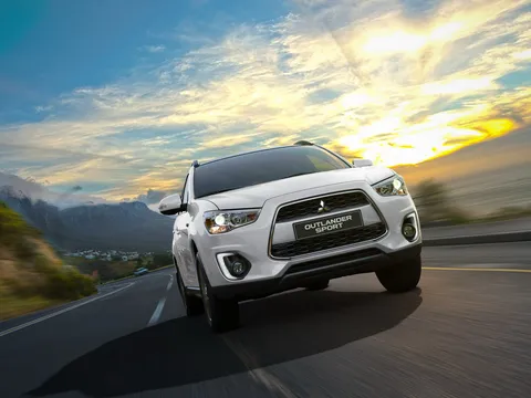 Mitsubishi Outlander Sport 2016 sắp ra mắt Việt Nam