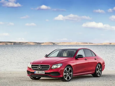 Hình ảnh chính thức của Mercedes-Benz E-Class 2017