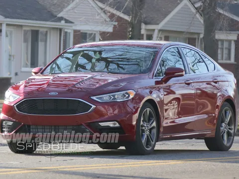 Ford Fusion 2017 lộ diện trước giờ G