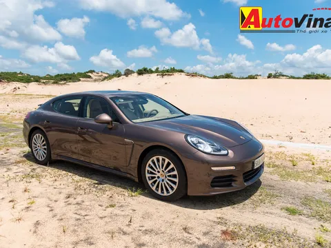 Porsche Việt Nam bán được 235 xe trong năm 2015