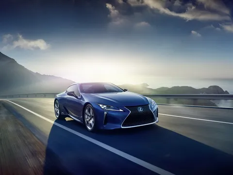 Lexus LC 500h sắp ra mắt