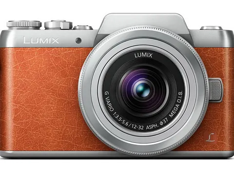 Panasonic trình làng máy ảnh mới dành chụp "tự sướng"