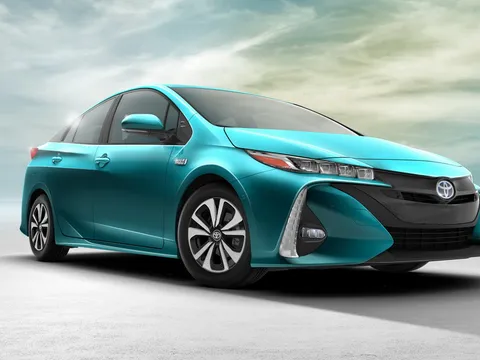 Toyota Prius Prime mới sẽ là chiếc plug-in hybrid tiết kiệm nhiên liệu nhất thế giới?