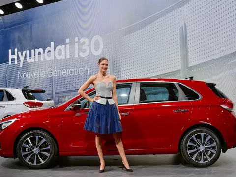 Hyundai i30 thế hệ mới ra mắt tại Paris Auto Show 2016