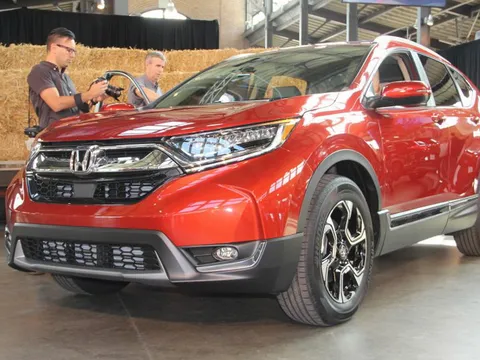Ảnh thực tế và thông tin cập nhật mới nhất về Honda CR-V 2017