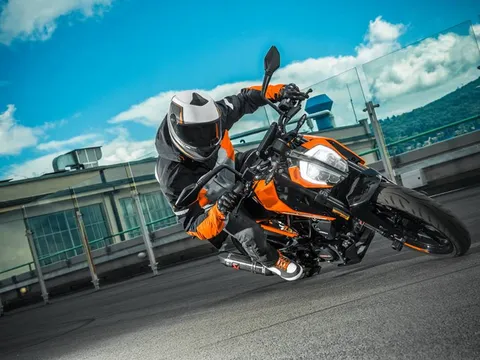 KTM giới thiệu Duke 125 2017 tại triển lãm EICMA 2016