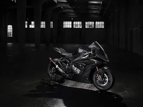 BMW Motorrad giới thiệu" siêu phẩm" HP4 RACE 2017