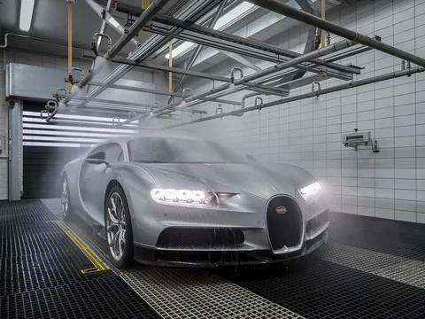 Một chiếc siêu xe Bugatti Chiron được ra đời như thế nào?