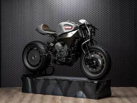 Siêu mô tô Motul Onirika 2853 lần đầu ra mắt tại Việt Nam