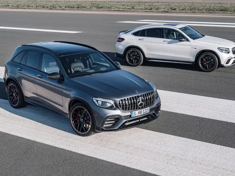 Mercedes-AMG trình làng GLC 63 và GLC 63 Coupe 2018, khối động cơ V8 4.0 tăng áp kép