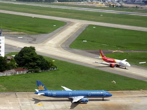 Bộ trưởng Giao thông: Không thay đổi quy định về giá vé máy bay