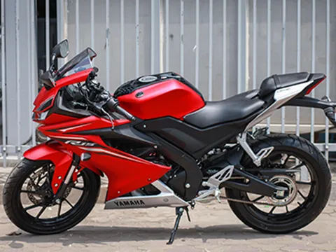 Yamaha R15 thế hệ đầu tiên đã về Hà Nội