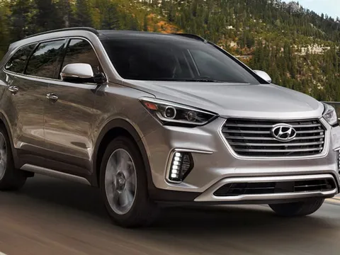 Hyundai triệu hồi gần 600.000 xe Santa Fe, Sonata và Genesis