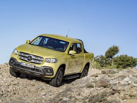 Bán tải Mercedes-Benz X-Class bản sản xuất chính thức lộ diện