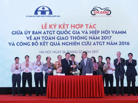Hiệp hội xe máy Việt Nam tiếp tục hỗ trợ các chương trình an toàn giao thông 2017