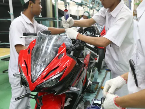 Honda CBR150R 2018 ra mắt tại Indonesia